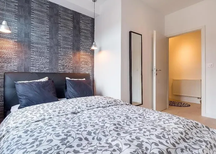 Cozy City Center Apartment 5Min Walk To Zrinjevac