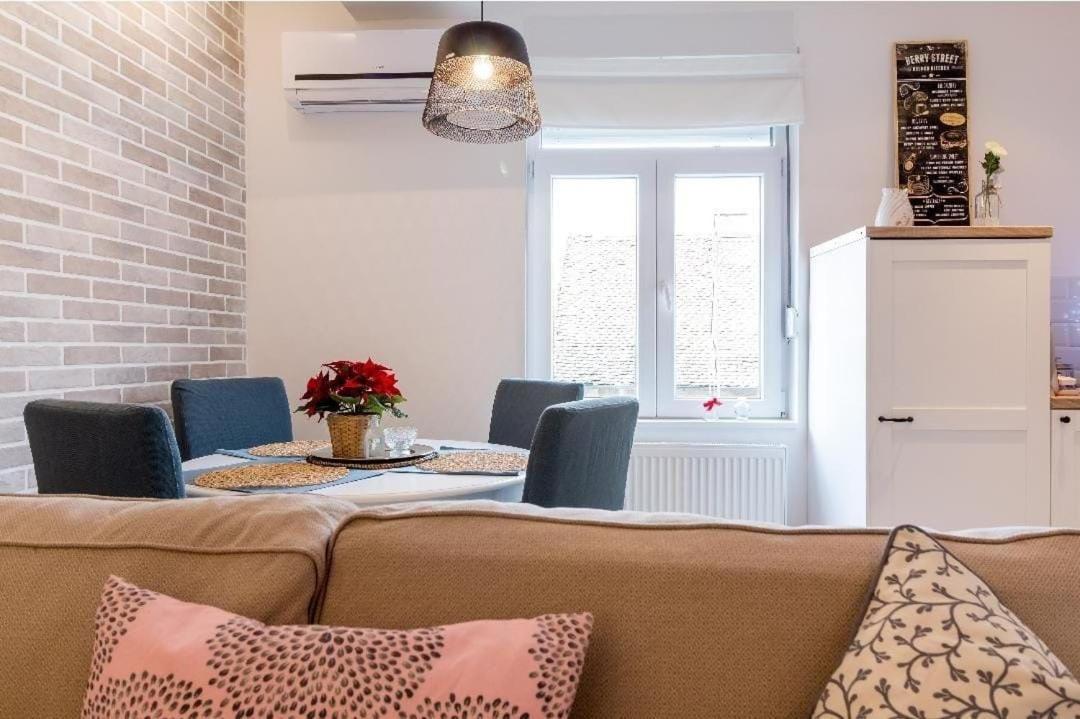Cozy Center 5min Walk To Zrinjevac * Zagreb
